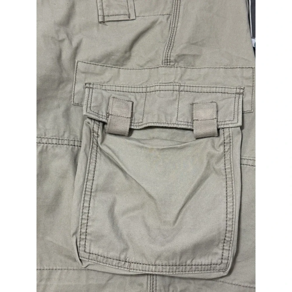 Tommy Bahama Cargo Shorts Mens 42 Khaki Utility Pockets 100% Cotton Relaxed Fit